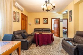 Casa adosada en venta en Peligros