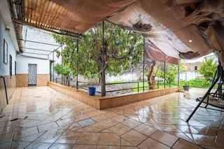 Casa adosada en venta en Peligros