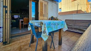 Casa adosada en venta en Singuerlín - Can Franquesa - Les Oliveres en Santa Coloma de Gramanet