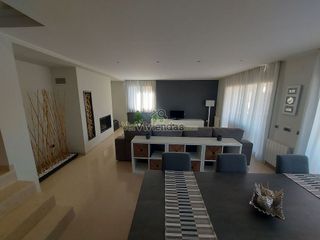 Chalet en venta en Vallirana