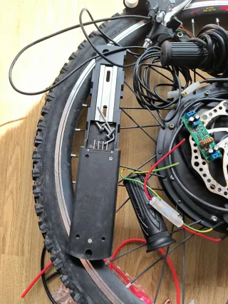 Kit Bici Eléctrica 350W 26 Delantera