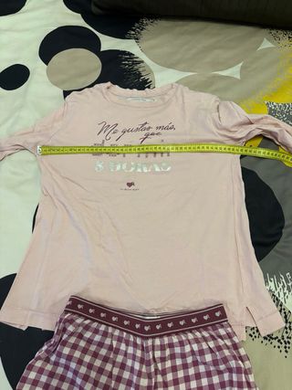 Pijama La Vecina Rubia rosa y morado