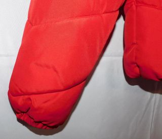 Abrigo acolchado rojo