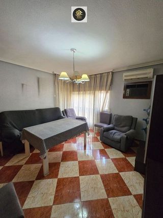 Piso en venta en El Valle - Universidad en Jaén