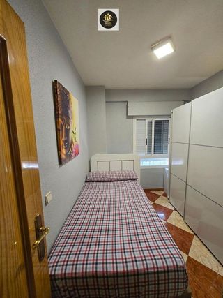 Piso en venta en El Valle - Universidad en Jaén