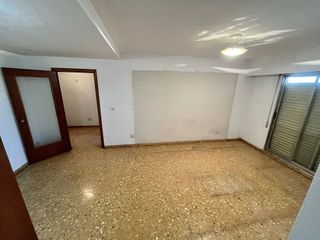 Piso en venta en Safranar en Valencia