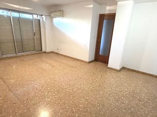 Piso en venta en Safranar en Valencia