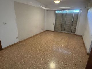 Piso en venta en Safranar en Valencia