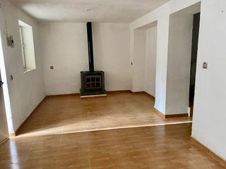 Casa adosada en venta en Moclín