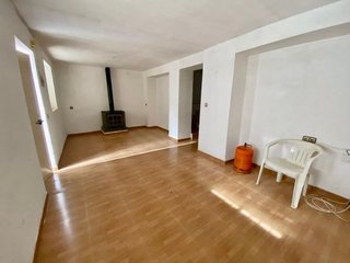 Casa adosada en venta en Moclín