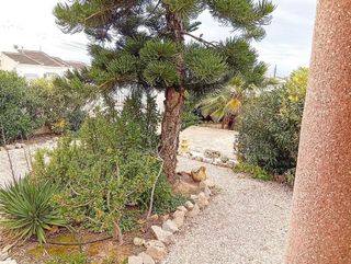 Chalet en venta en La Siesta - El Salado - Torreta en Torrevieja