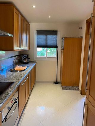 Piso en alquiler en Los Naranjos - Las Brisas en Marbella