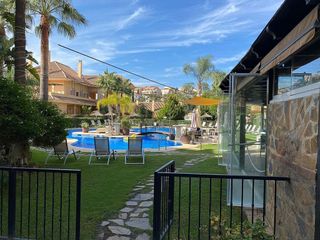 Piso en alquiler en Los Naranjos - Las Brisas en Marbella