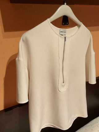 Blusa BIMBA Y LOLA beige con cremallera