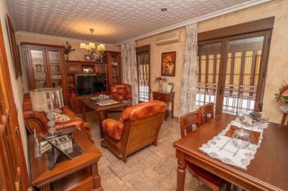 Casa adosada en venta en Linares