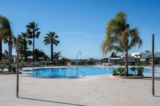 Piso en venta en El Faro de Calaburra - Chaparral en Mijas