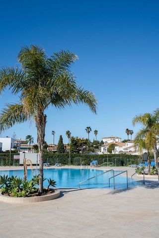 Piso en venta en El Faro de Calaburra - Chaparral en Mijas