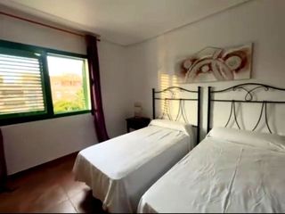 Piso en venta en Las Salinas en Roquetas de Mar