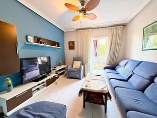 Piso en venta en San Luis en Almería