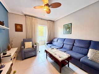 Piso en venta en San Luis en Almería