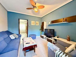 Piso en venta en San Luis en Almería