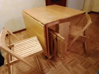Mesa plegable madera + 4 sillas