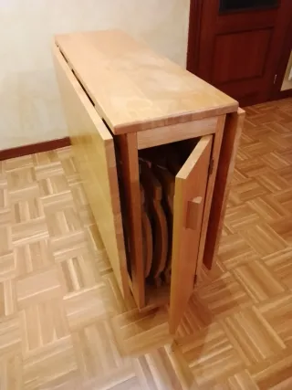 Mesa plegable madera + 4 sillas