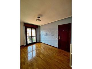 Piso en venta en Cascajos - Piqueras en Logroño