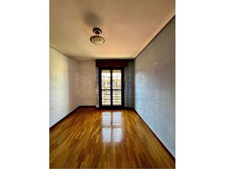 Piso en venta en Cascajos - Piqueras en Logroño