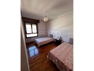 Piso en venta en Cascajos - Piqueras en Logroño