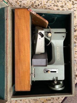 Máquina de coser Wertheim electrónica