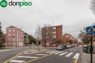 Piso en venta en Crta. De la Sierra en Granada