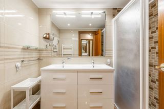 Piso en venta en Azpilagaña en Pamplona