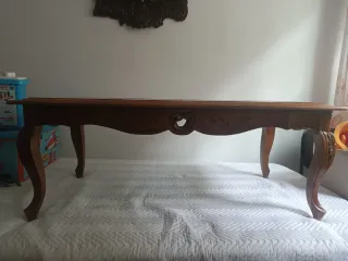 Mesa auxiliar madera tallada cristal