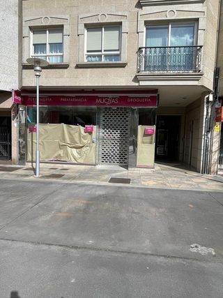 Local comercial en alquiler en Zona de Plaza de Barcelos en Pontevedra