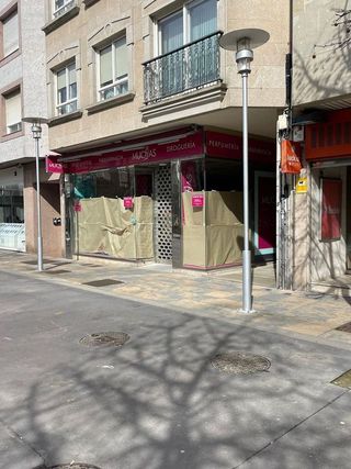 Local comercial en alquiler en Zona de Plaza de Barcelos en Pontevedra