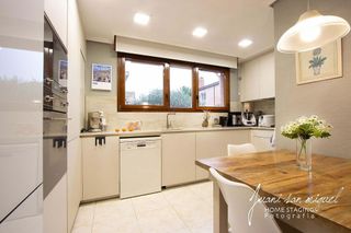 Casa adosada en venta en Cascajos - Piqueras en Logroño