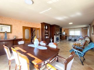 Chalet en venta en Cerro de Alarcón - Puente La Sierra - Mirador del Romero en Valdemorillo