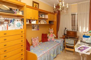 Chalet en venta en Guadix