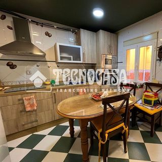 Casa adosada en venta en Linares