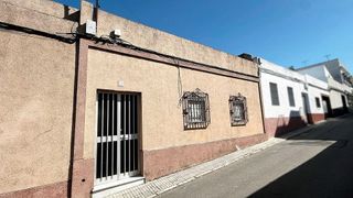 Chalet en venta en La Banda - Campo de Fútbol en Chiclana de la Frontera
