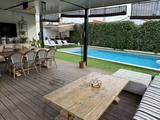 Chalet en venta en Espartinas