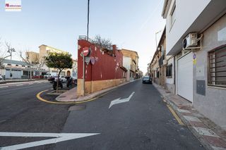 Casa adosada en venta en Avda. De los Ogíjares en Armilla