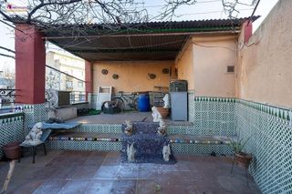 Casa adosada en venta en Avda. De los Ogíjares en Armilla