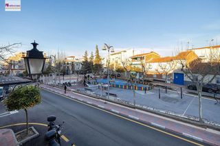 Casa adosada en venta en Avda. De los Ogíjares en Armilla