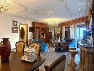 Piso en venta en Mercado en Alicante