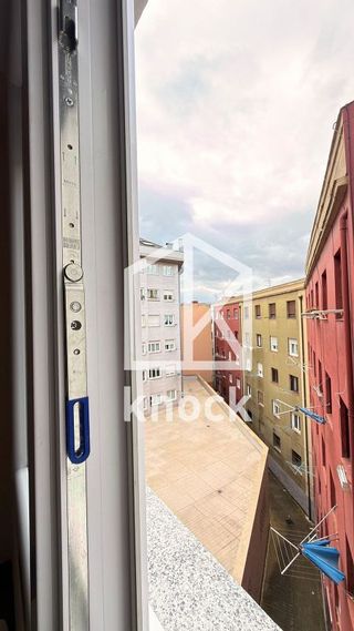 Piso en venta en Milán - Pumarín - Teatinos en Oviedo