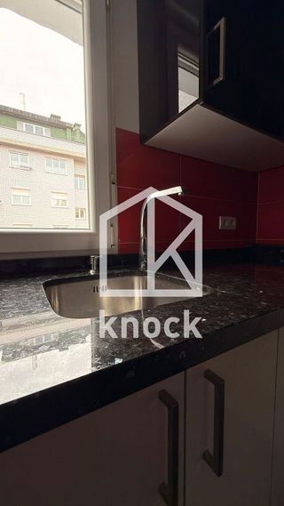 Piso en venta en Milán - Pumarín - Teatinos en Oviedo