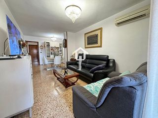 Piso en venta en Carolinas Altas en Alicante