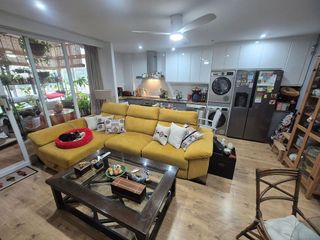 Piso en venta en Playa de la Fontanilla en Marbella